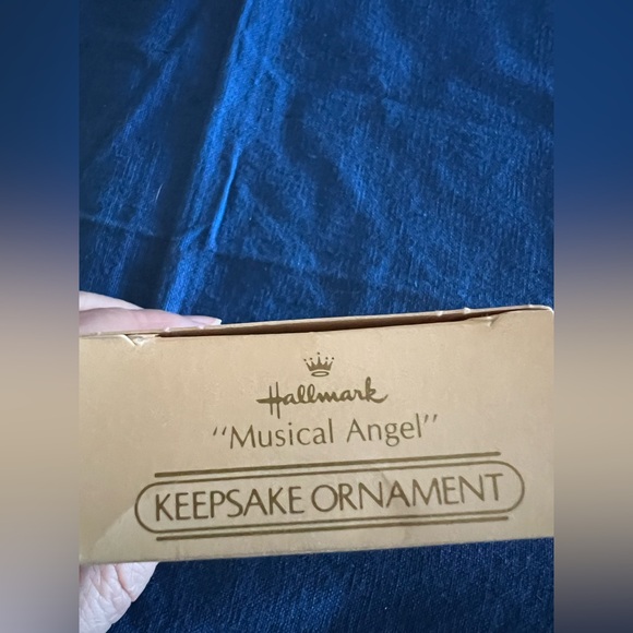 Set of 2 Hallmark keepsake Ornament Set 1984- mint condition - Picture 2 of 10